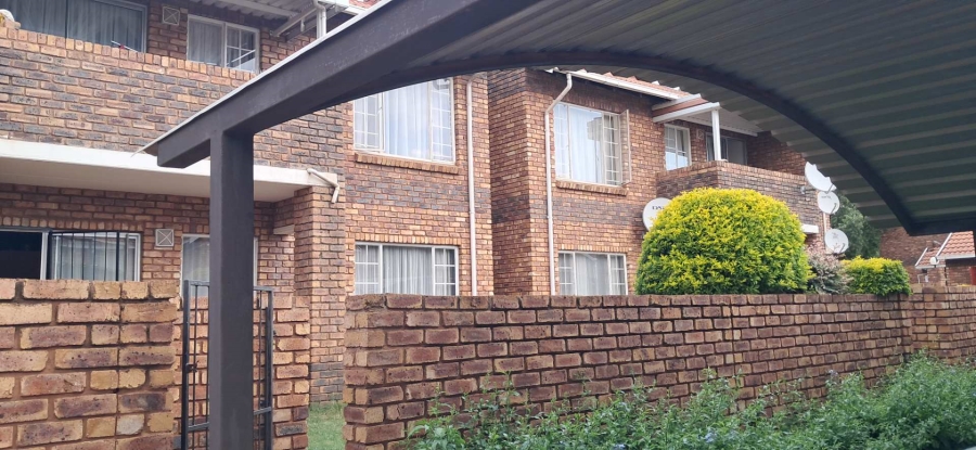 2 Bedroom Property for Sale in Clarina Gauteng