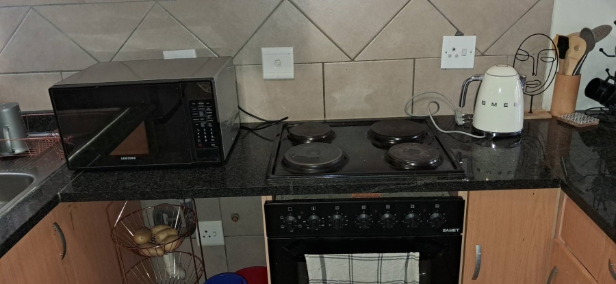 2 Bedroom Property for Sale in Clarina Gauteng