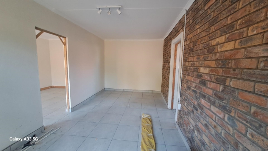 2 Bedroom Property for Sale in Kelvin Gauteng