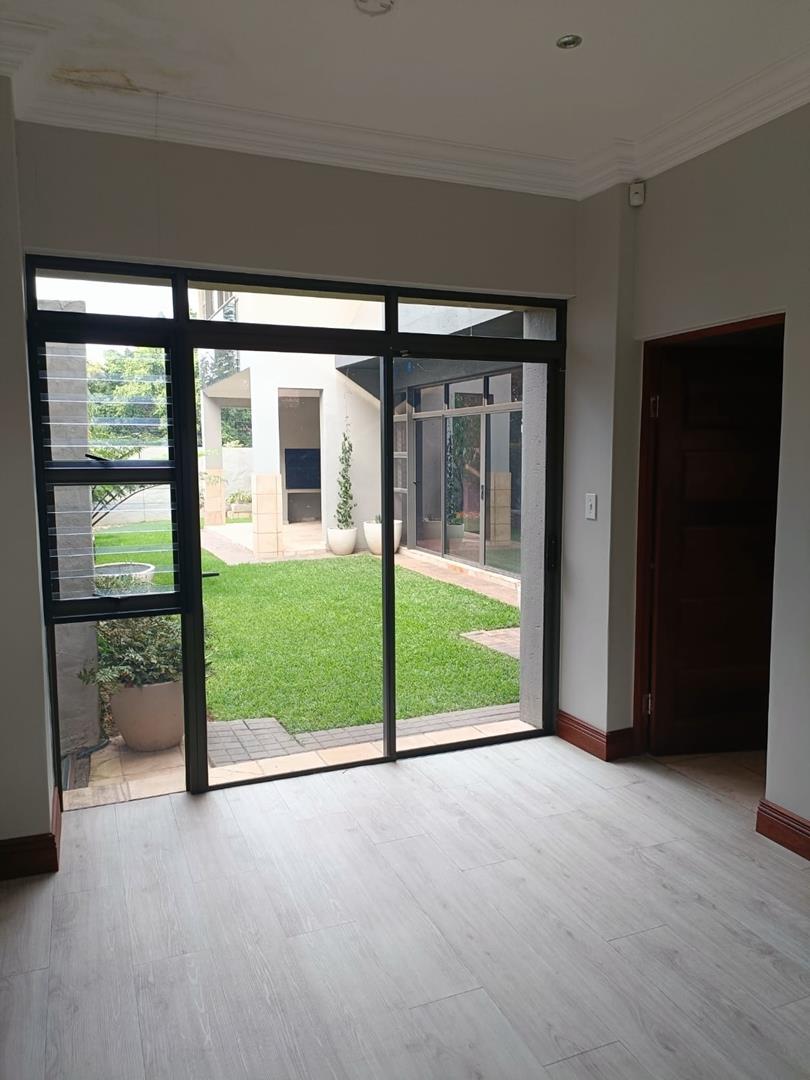 4 Bedroom Property for Sale in Waterkloof Gauteng