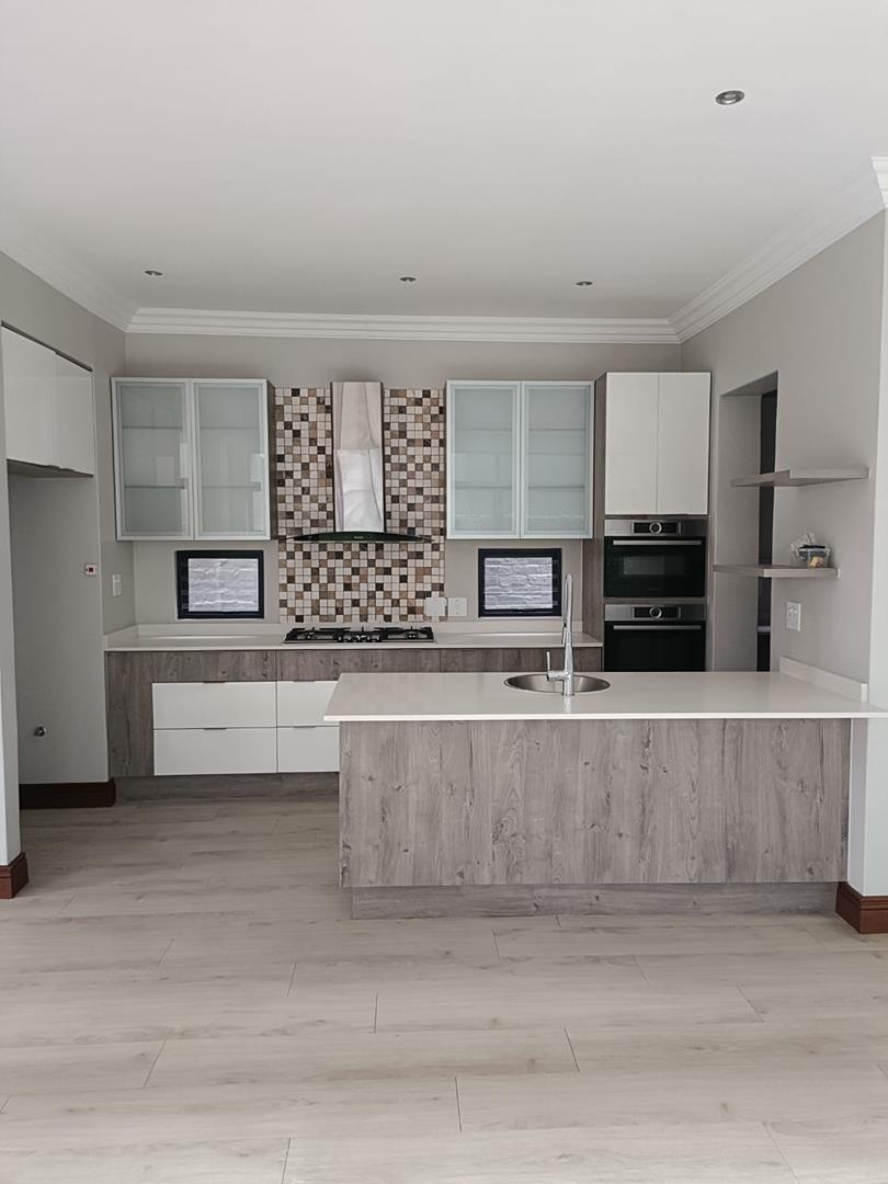 4 Bedroom Property for Sale in Waterkloof Gauteng
