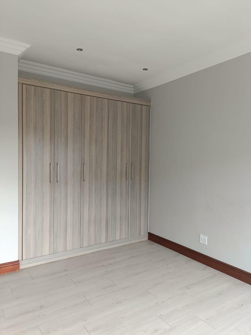 4 Bedroom Property for Sale in Waterkloof Gauteng