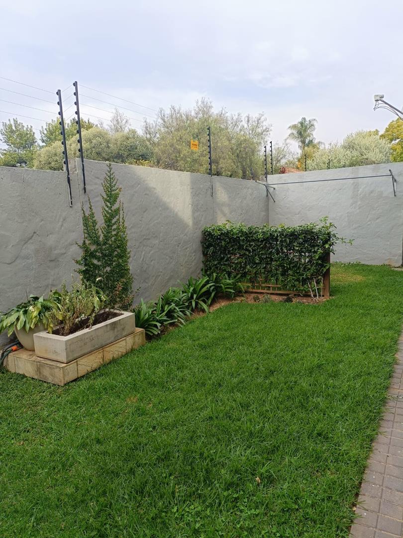 4 Bedroom Property for Sale in Waterkloof Gauteng