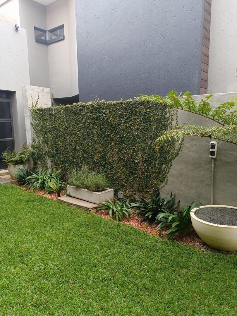 4 Bedroom Property for Sale in Waterkloof Gauteng