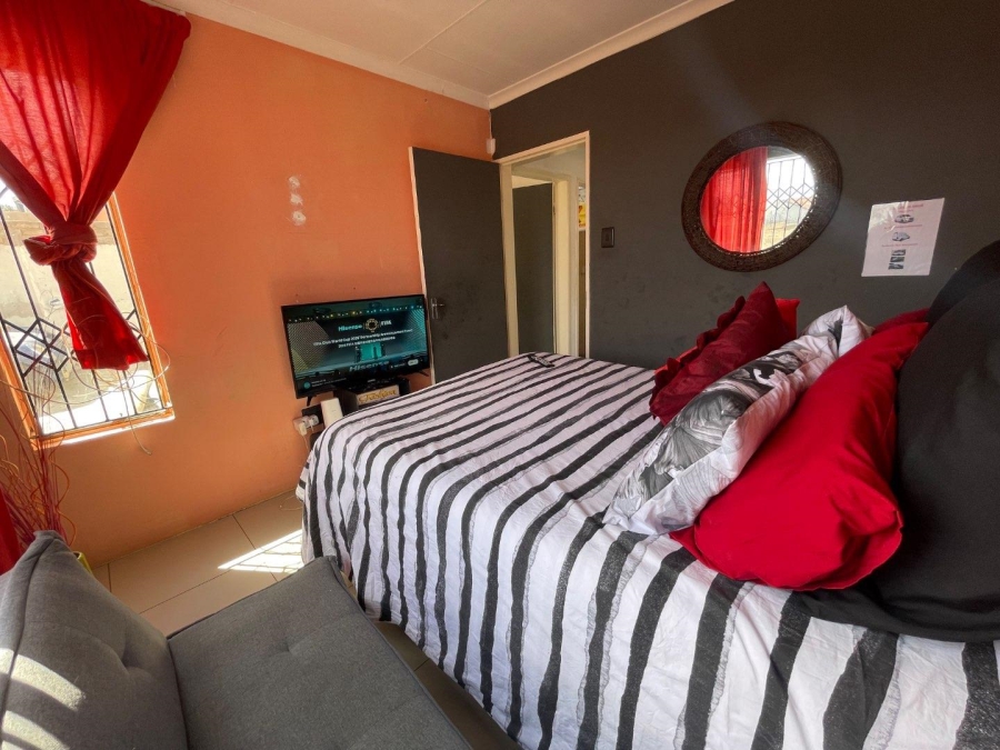 To Let 3 Bedroom Property for Rent in Groblerpark Gauteng