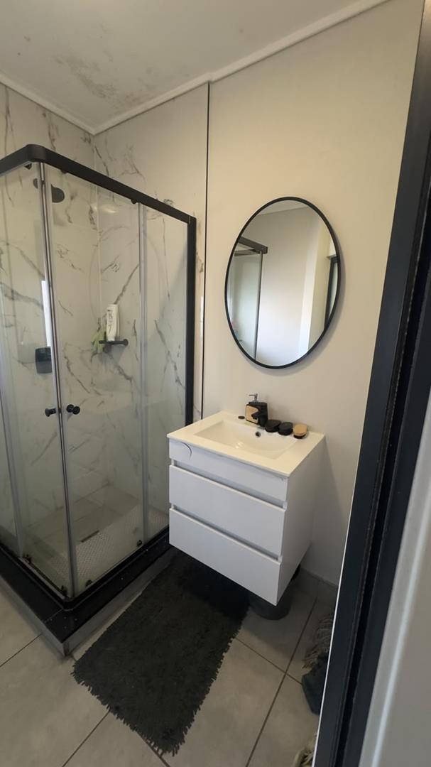 To Let 1 Bedroom Property for Rent in Waterfall Gauteng