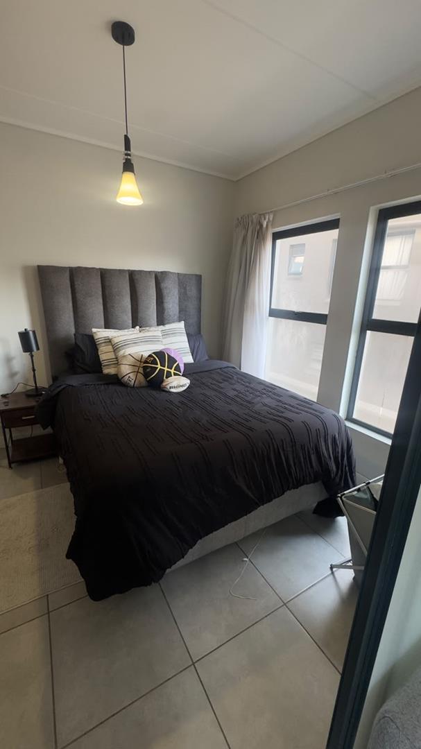To Let 1 Bedroom Property for Rent in Waterfall Gauteng