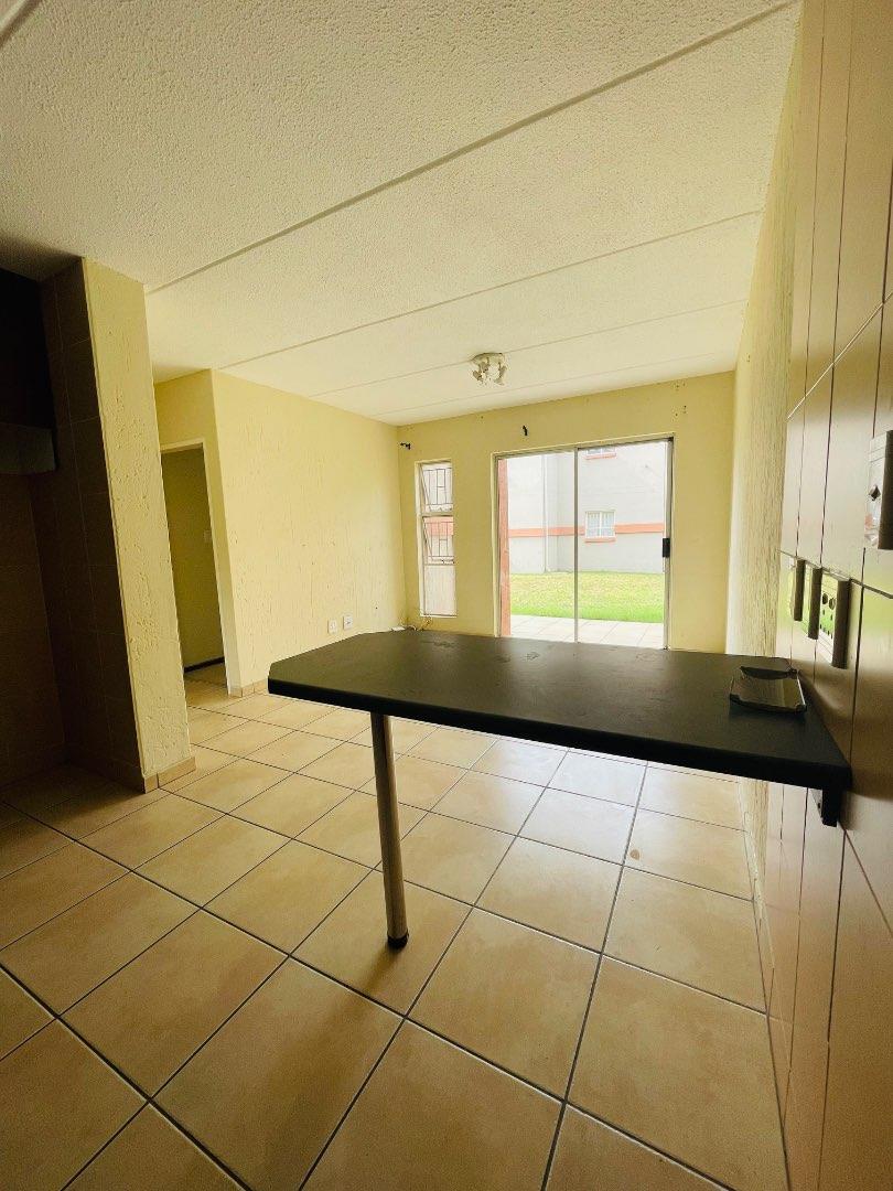 2 Bedroom Property for Sale in Aeroton Gauteng
