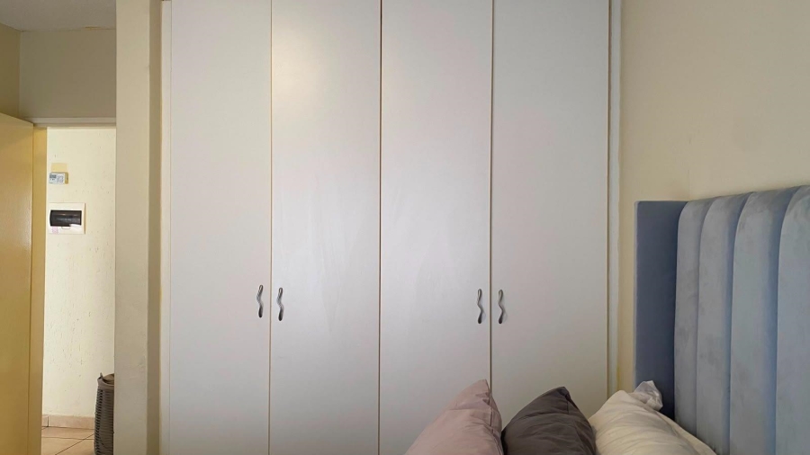 2 Bedroom Property for Sale in Aeroton Gauteng