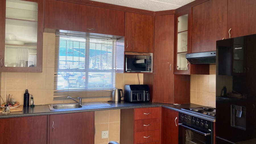 2 Bedroom Property for Sale in Aeroton Gauteng