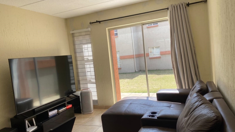 2 Bedroom Property for Sale in Aeroton Gauteng