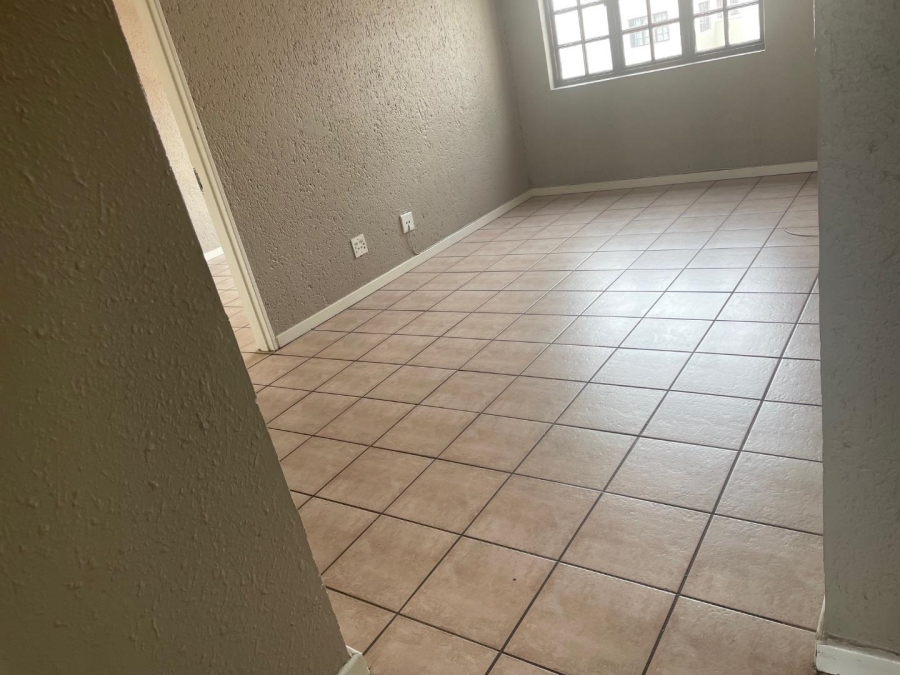 To Let 1 Bedroom Property for Rent in Sandown Gauteng