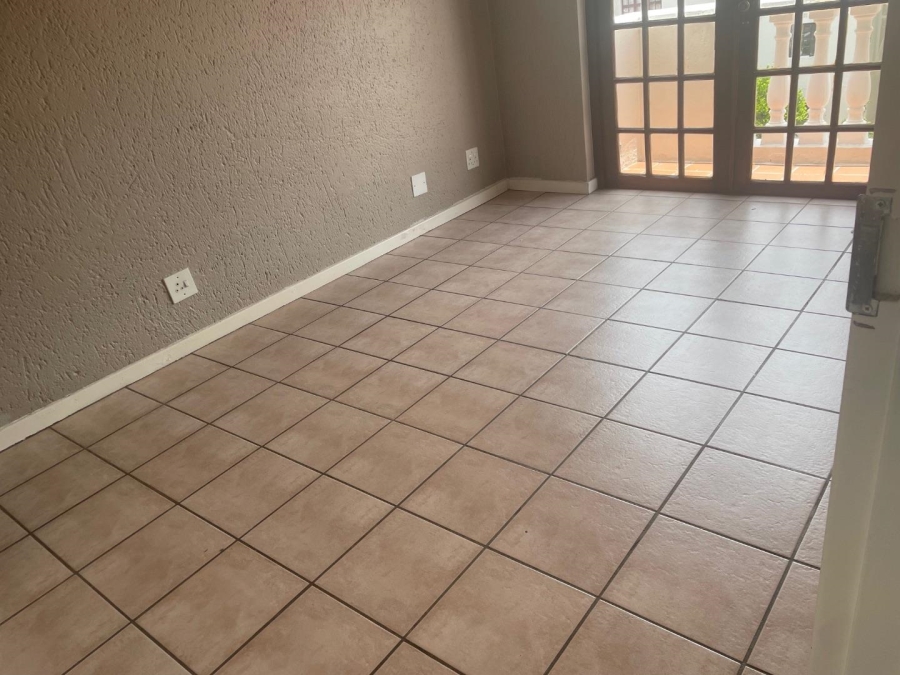 To Let 1 Bedroom Property for Rent in Sandown Gauteng