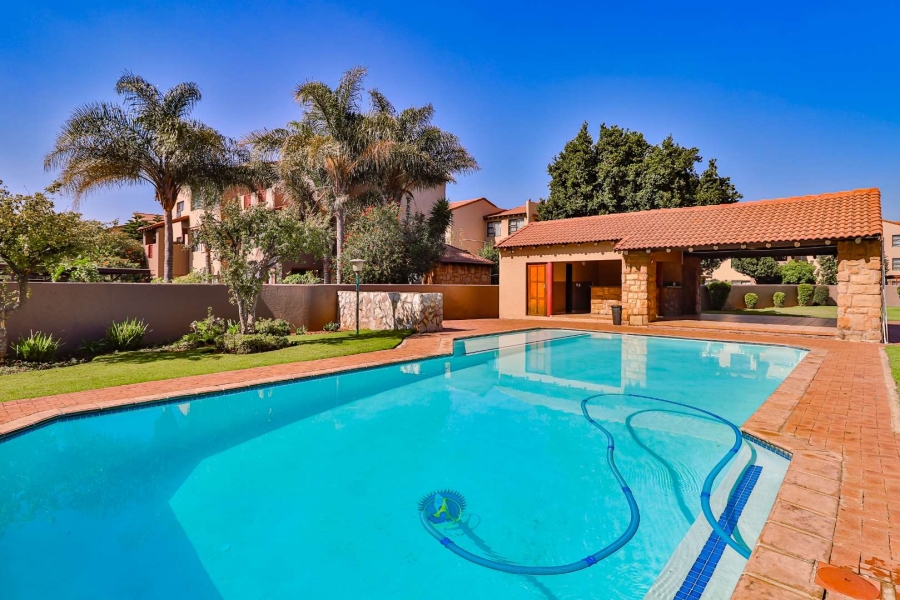 To Let 3 Bedroom Property for Rent in Lakefield Gauteng