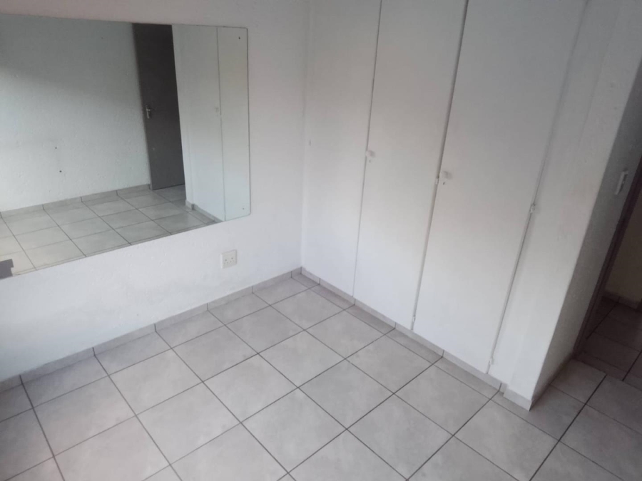 To Let 3 Bedroom Property for Rent in Lakefield Gauteng