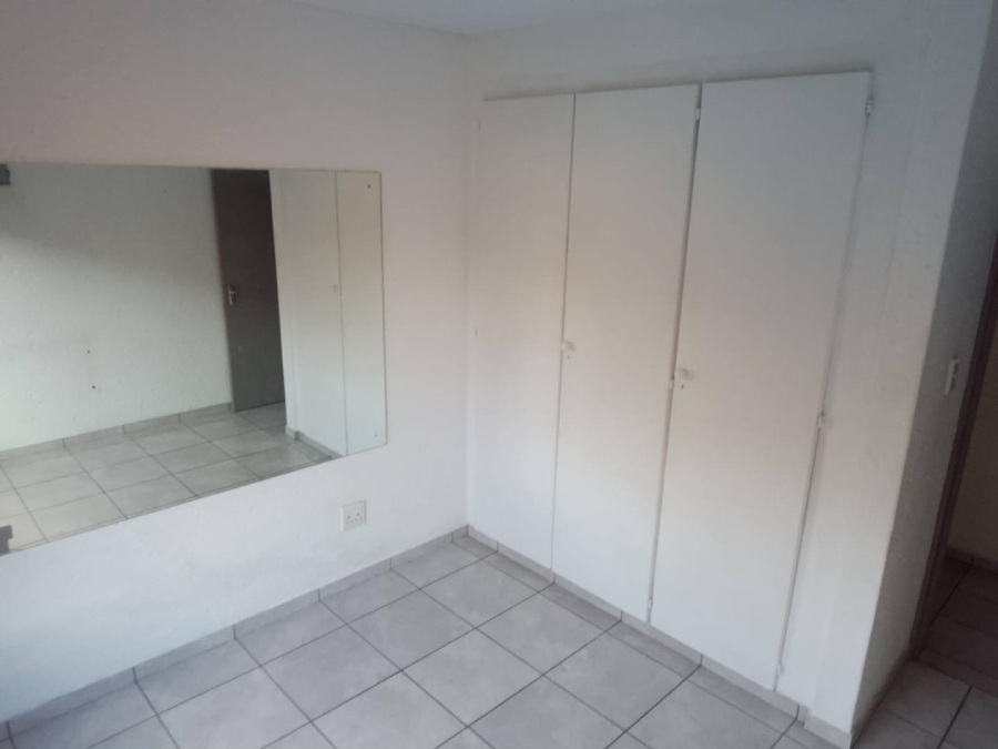 To Let 3 Bedroom Property for Rent in Lakefield Gauteng