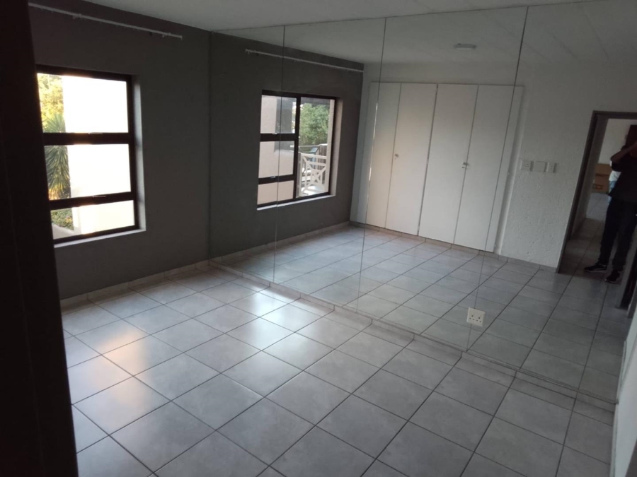 To Let 3 Bedroom Property for Rent in Lakefield Gauteng