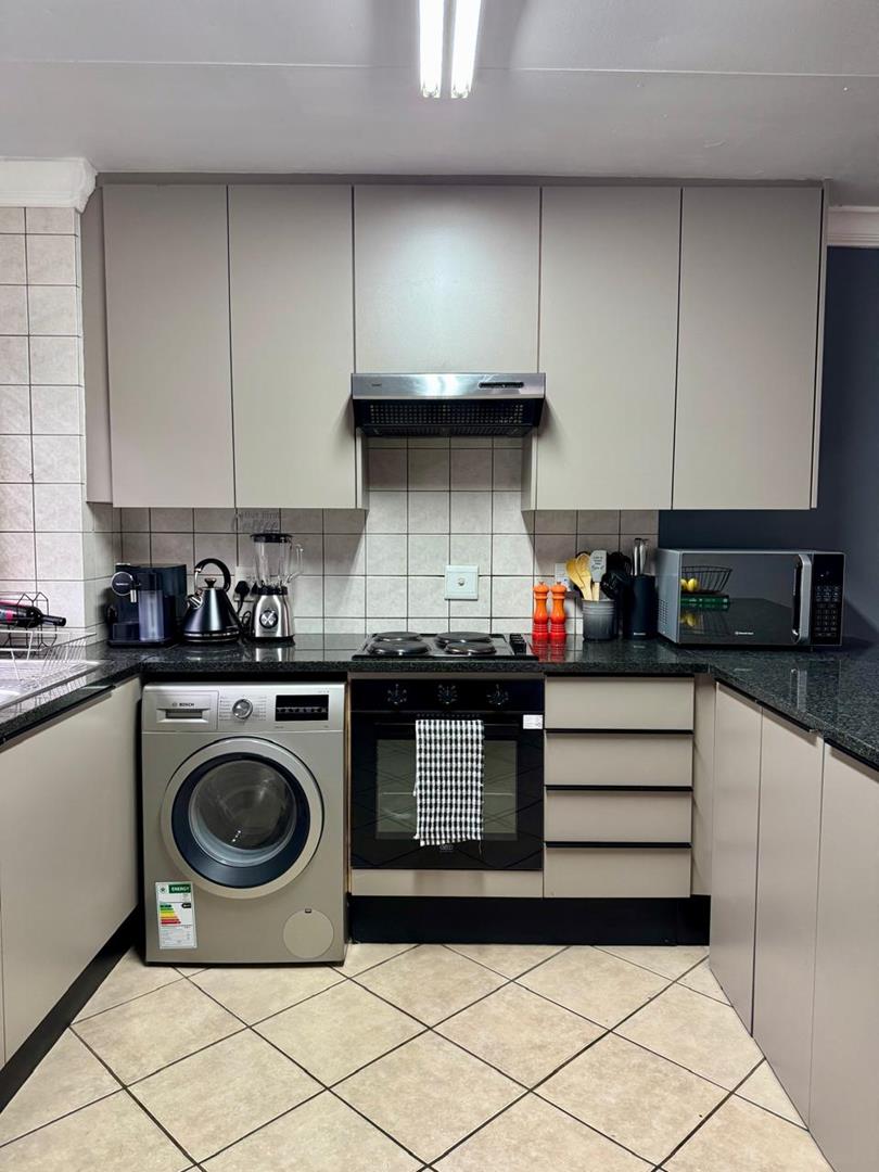 2 Bedroom Property for Sale in Silver Lakes Gauteng