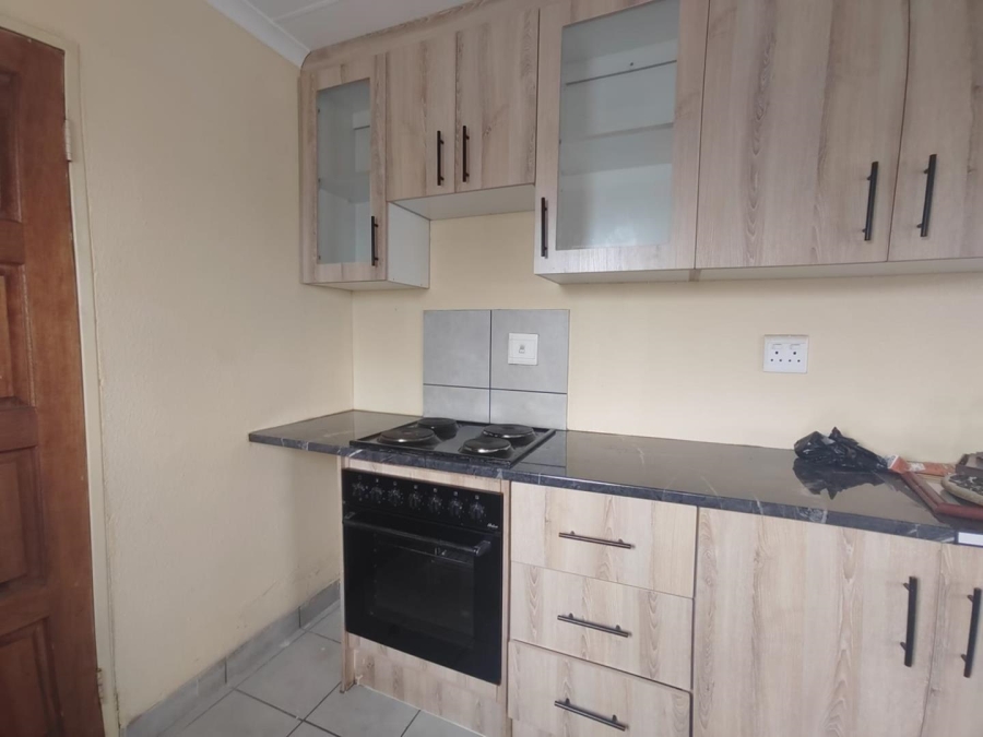 To Let 3 Bedroom Property for Rent in Alrode Gauteng