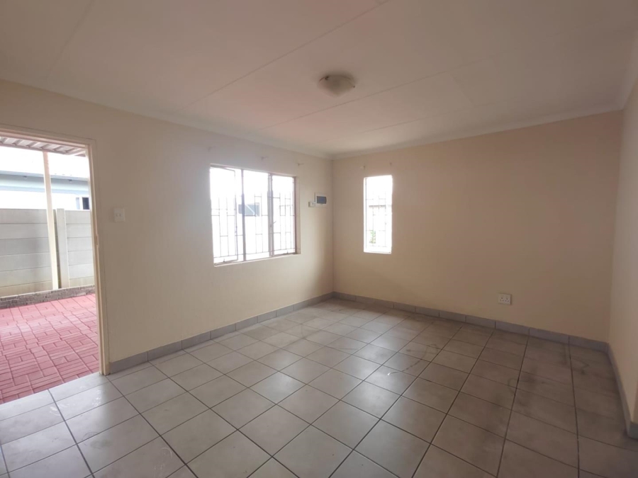 To Let 3 Bedroom Property for Rent in Alrode Gauteng
