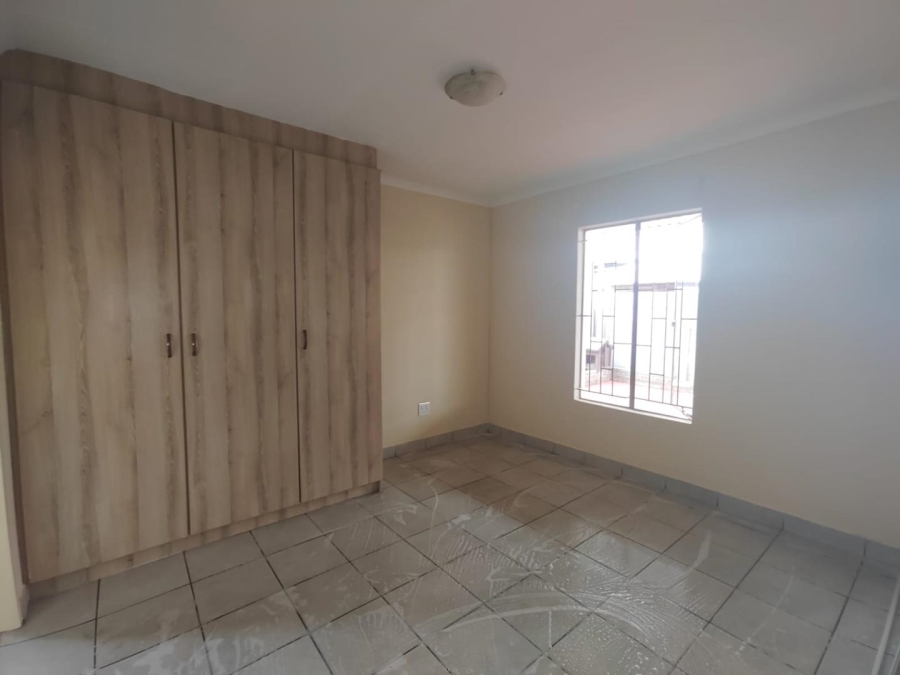 To Let 3 Bedroom Property for Rent in Alrode Gauteng