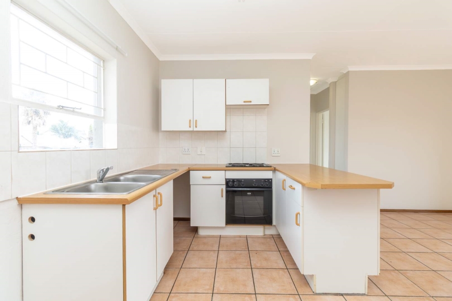 To Let 2 Bedroom Property for Rent in Roodepoort Gauteng