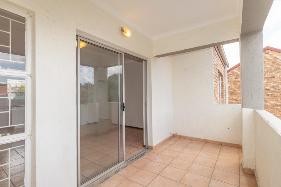 To Let 2 Bedroom Property for Rent in Roodepoort Gauteng