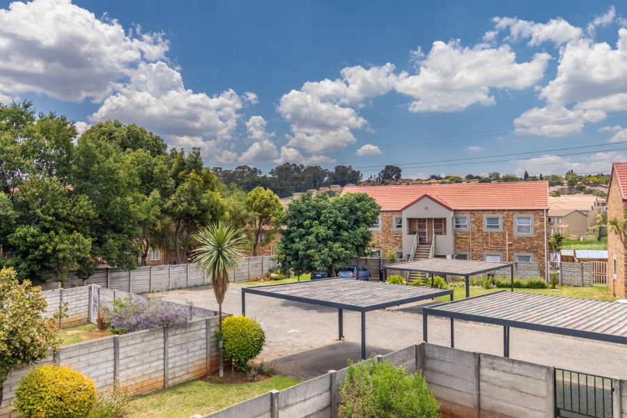 To Let 2 Bedroom Property for Rent in Roodepoort Gauteng