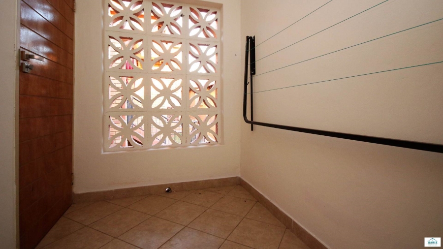 2 Bedroom Property for Sale in Olympus AH Gauteng