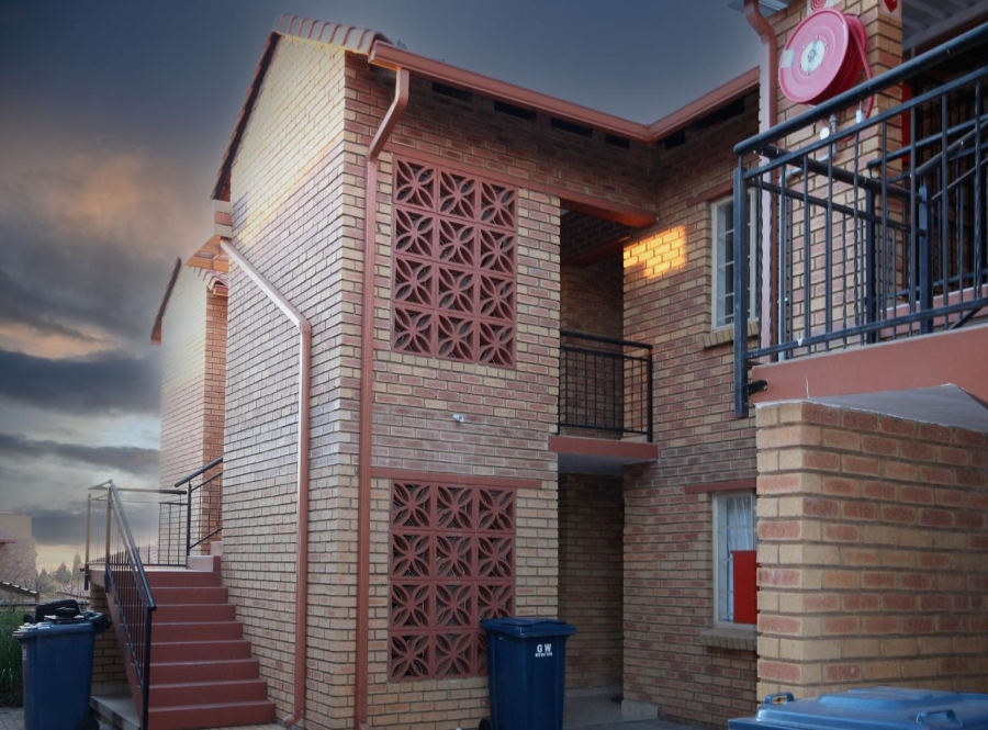 2 Bedroom Property for Sale in Olympus AH Gauteng