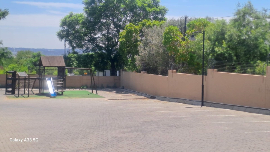 To Let 0 Bedroom Property for Rent in Buccleuch Gauteng