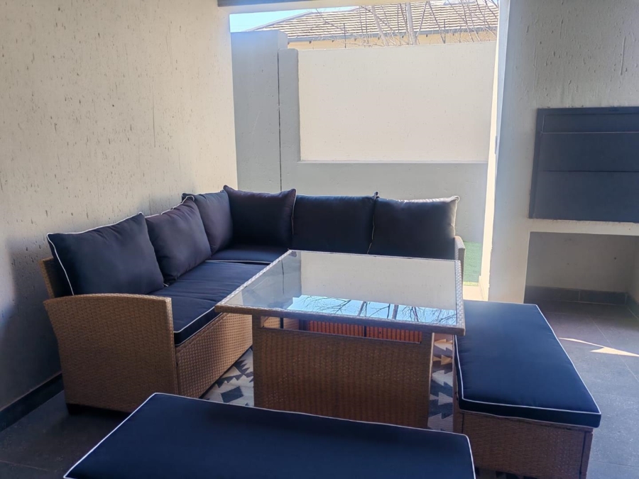 2 Bedroom Property for Sale in Rietvalleirand Gauteng