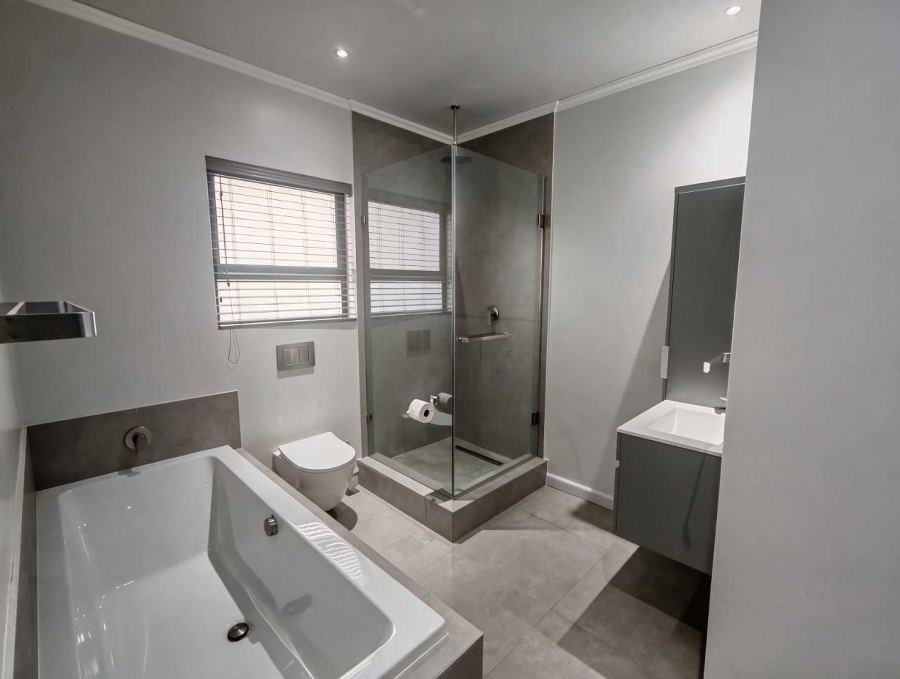 2 Bedroom Property for Sale in Rietvalleirand Gauteng