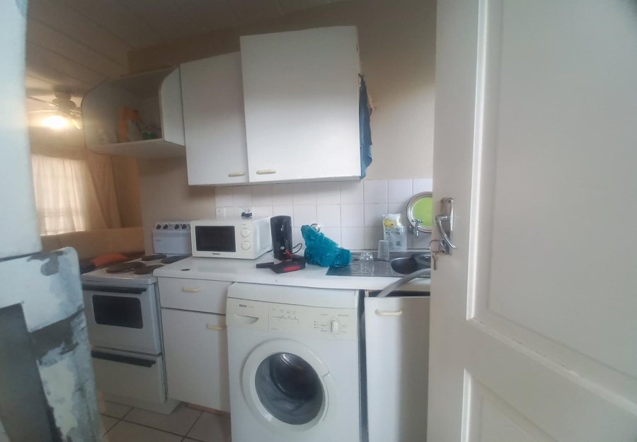 2 Bedroom Property for Sale in Glen Marais Gauteng