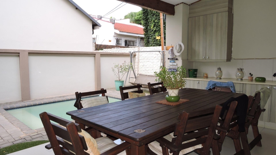 To Let 3 Bedroom Property for Rent in Brooklyn Gauteng