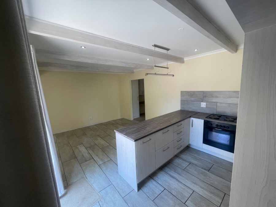 To Let 1 Bedroom Property for Rent in Glenvista Gauteng