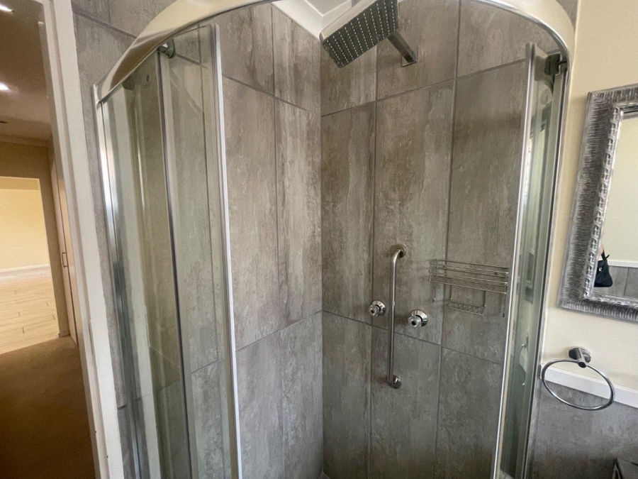 To Let 1 Bedroom Property for Rent in Glenvista Gauteng