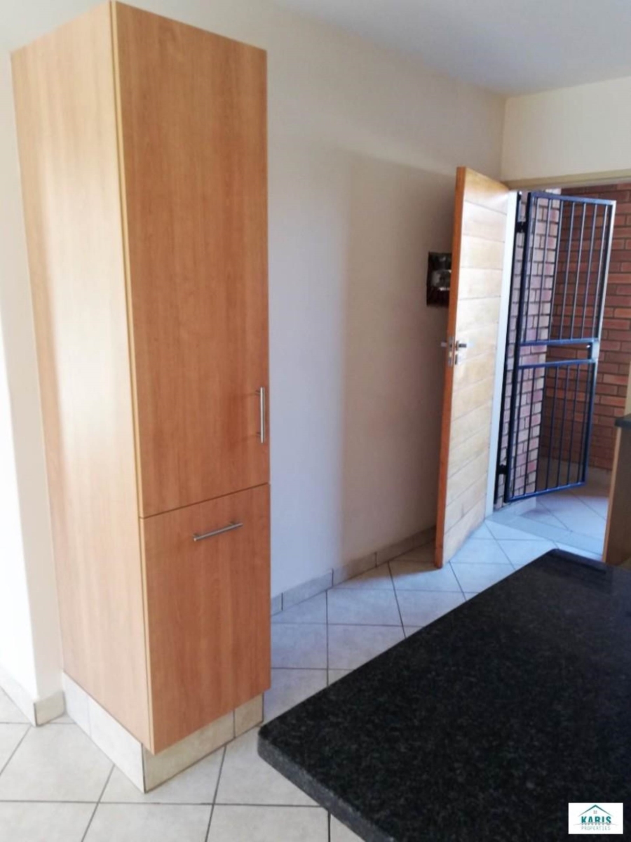 To Let 2 Bedroom Property for Rent in Elardus Park Gauteng