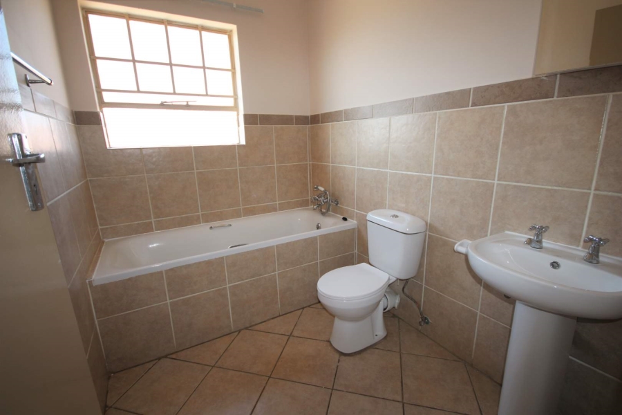 To Let 2 Bedroom Property for Rent in Hazeldean Gauteng