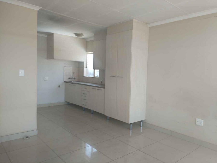 To Let 1 Bedroom Property for Rent in Queenswood Gauteng
