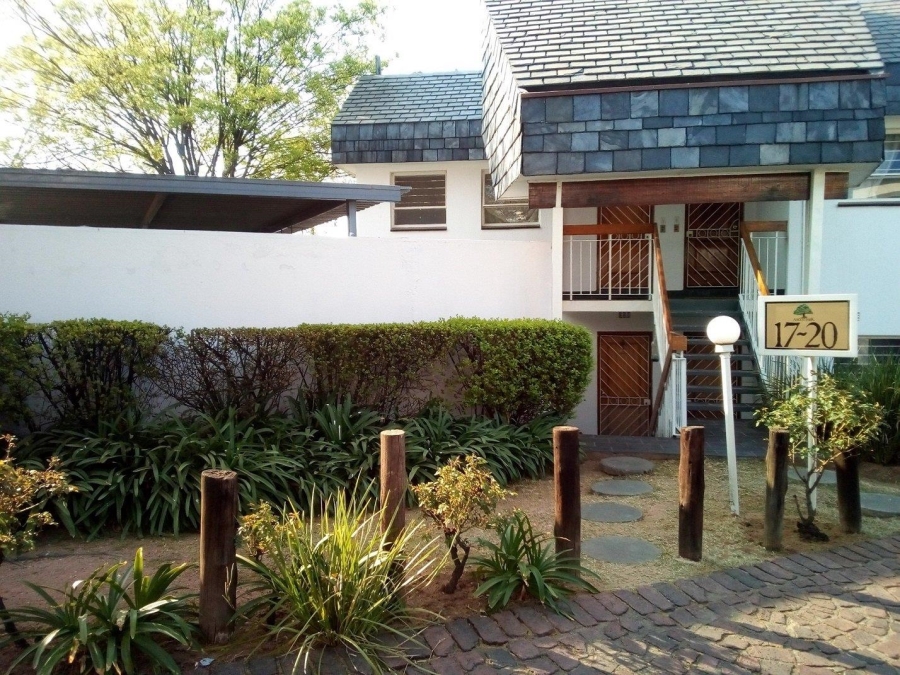 To Let 1 Bedroom Property for Rent in Corlett Gardens Gauteng
