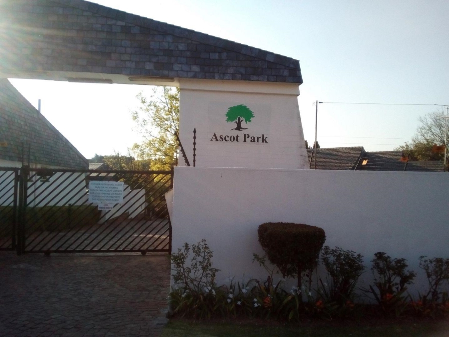 To Let 1 Bedroom Property for Rent in Corlett Gardens Gauteng