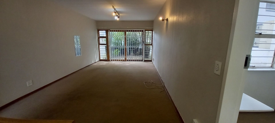 To Let 1 Bedroom Property for Rent in Corlett Gardens Gauteng
