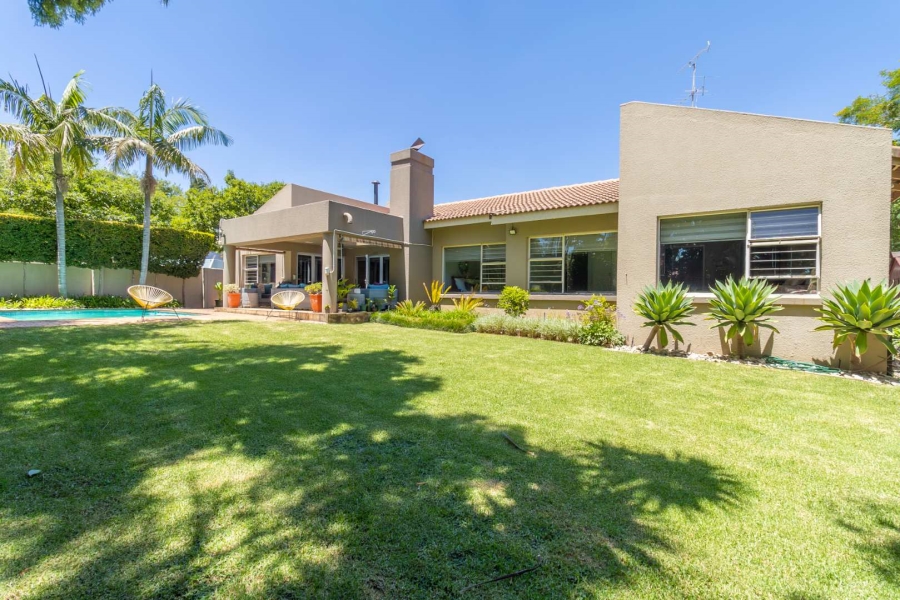 4 Bedroom Property for Sale in Hurlingham Manor Gauteng