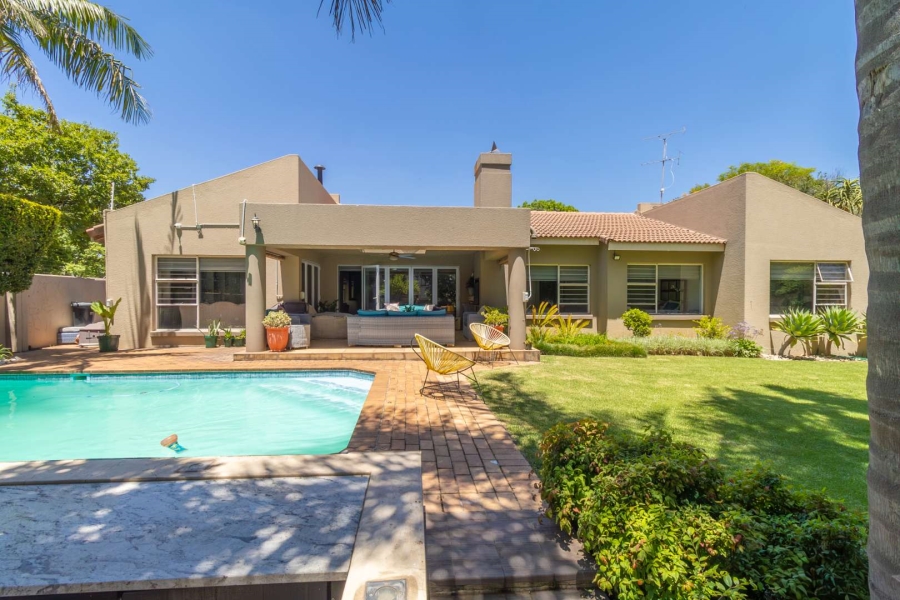 4 Bedroom Property for Sale in Hurlingham Manor Gauteng