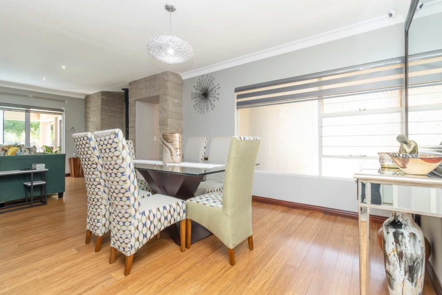 4 Bedroom Property for Sale in Hurlingham Manor Gauteng