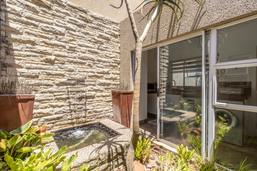 4 Bedroom Property for Sale in Hurlingham Manor Gauteng