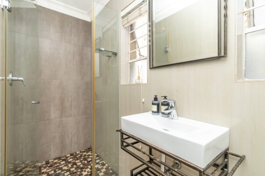 4 Bedroom Property for Sale in Hurlingham Manor Gauteng