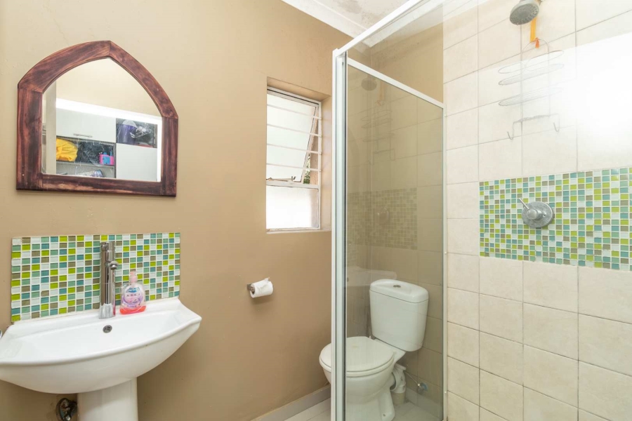 4 Bedroom Property for Sale in Hurlingham Manor Gauteng