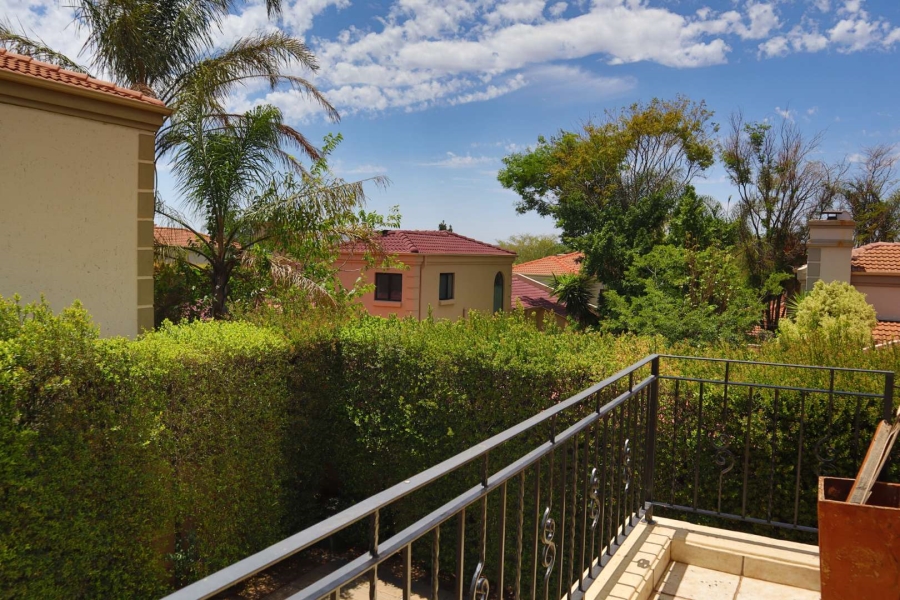 3 Bedroom Property for Sale in Broadacres Gauteng